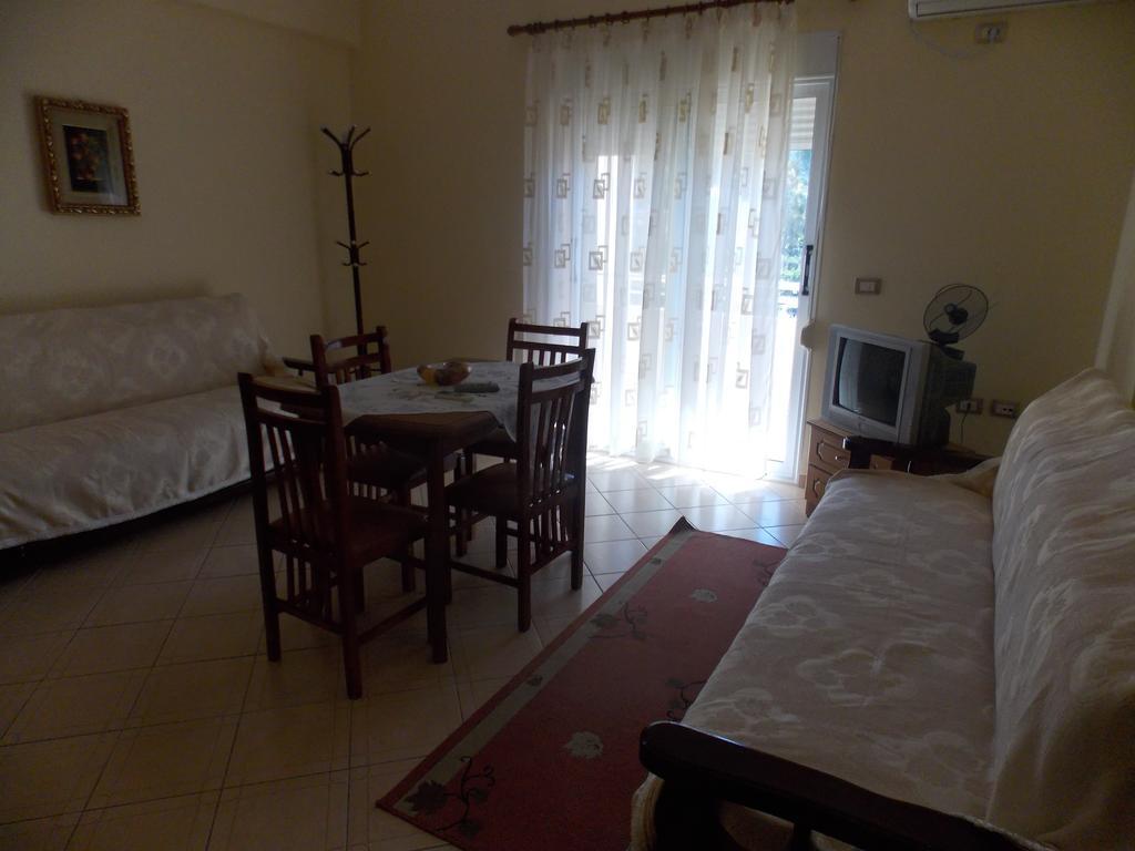 Elis Apartment Vlore Ngoại thất bức ảnh